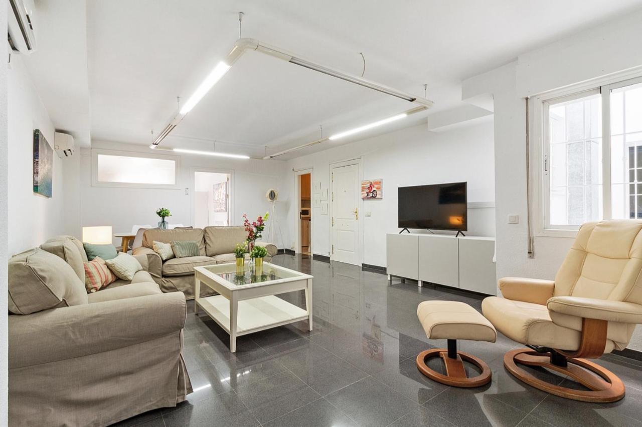 Amplio Piso En Atarazanas Apartment Malaga Ngoại thất bức ảnh