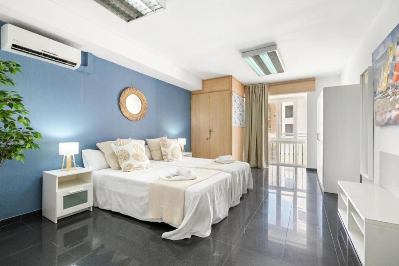 Amplio Piso En Atarazanas Apartment Malaga Ngoại thất bức ảnh