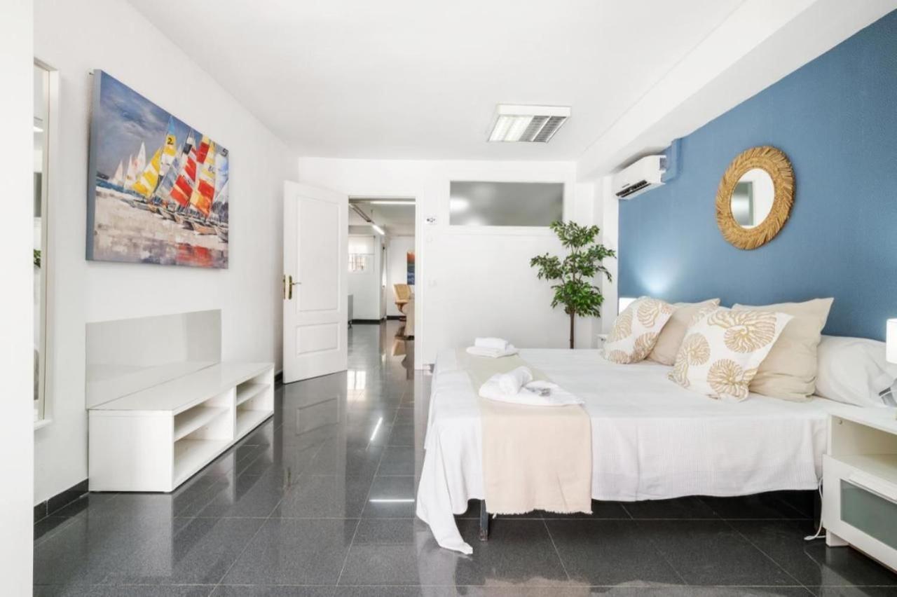 Amplio Piso En Atarazanas Apartment Malaga Ngoại thất bức ảnh