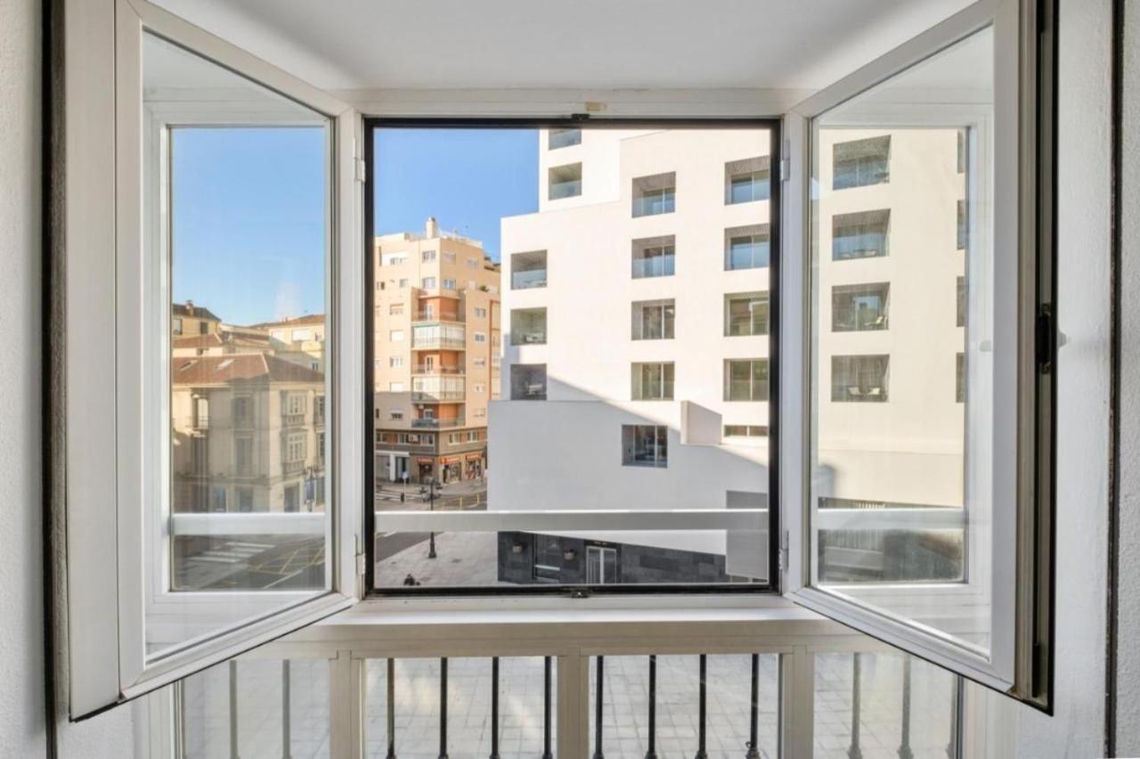 Amplio Piso En Atarazanas Apartment Malaga Ngoại thất bức ảnh