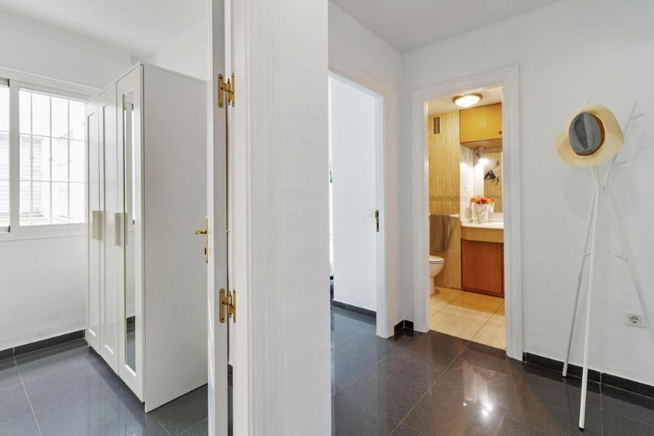 Amplio Piso En Atarazanas Apartment Malaga Ngoại thất bức ảnh