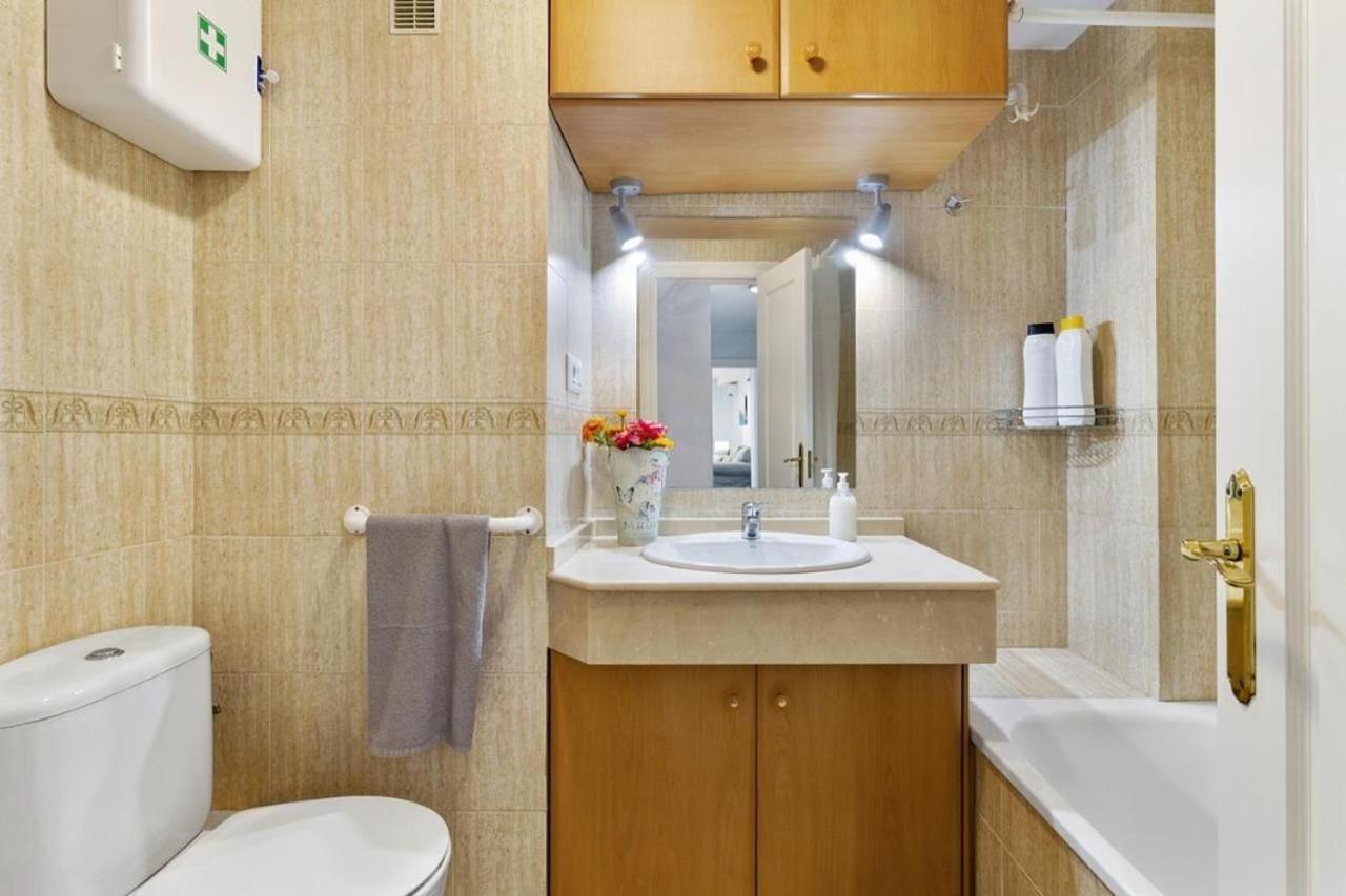 Amplio Piso En Atarazanas Apartment Malaga Ngoại thất bức ảnh